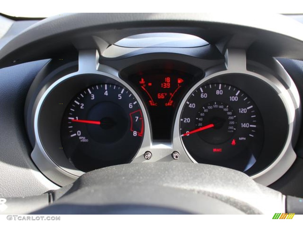 2013 Nissan Juke SV Gauges Photo #75642026