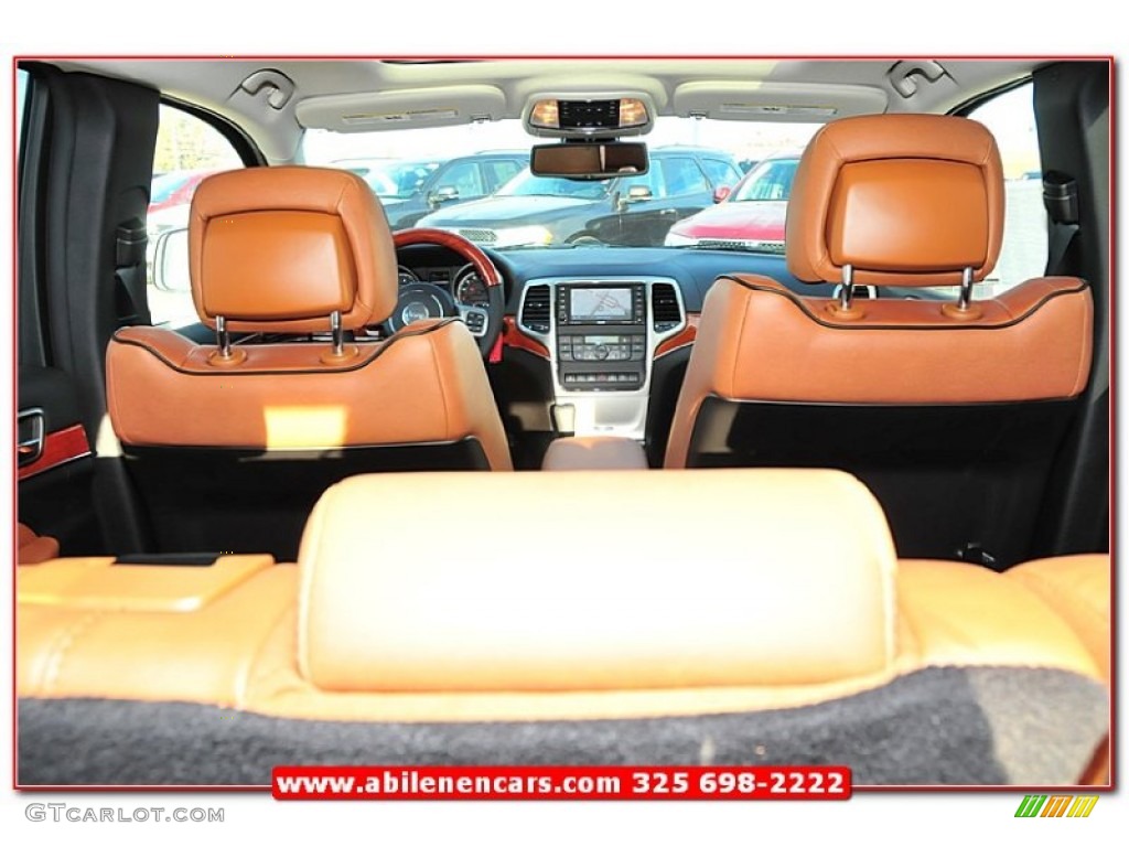 2013 Grand Cherokee Overland Summit 4x4 - Bright Silver Metallic / New Saddle/Black photo #24