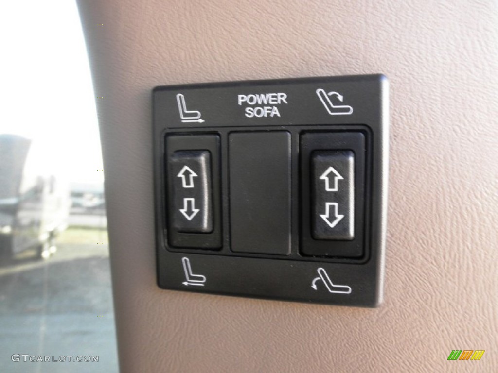 2012 GMC Savana Van 1500 Passenger Conversion Controls Photo #75642487