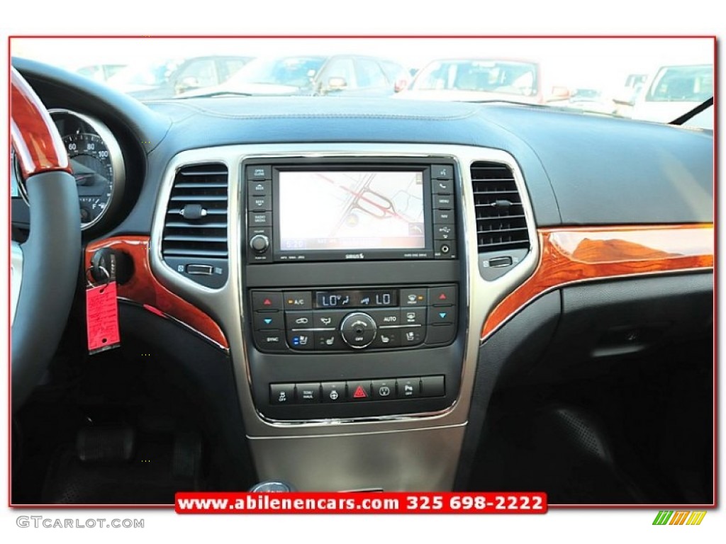 2013 Grand Cherokee Overland Summit 4x4 - Bright Silver Metallic / New Saddle/Black photo #35