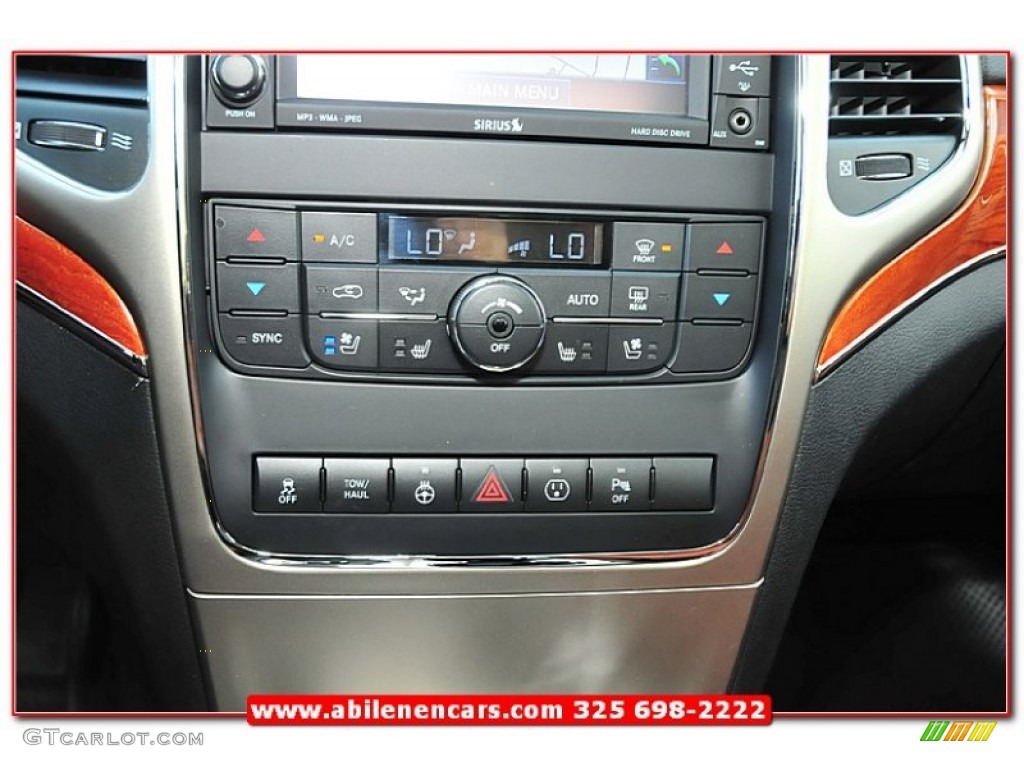 2013 Grand Cherokee Overland Summit 4x4 - Bright Silver Metallic / New Saddle/Black photo #38