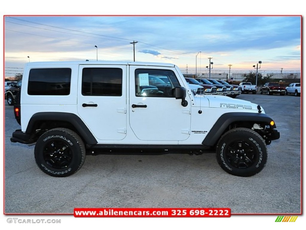 2013 Wrangler Unlimited Moab Edition 4x4 - Bright White / Black/Dark Saddle photo #9