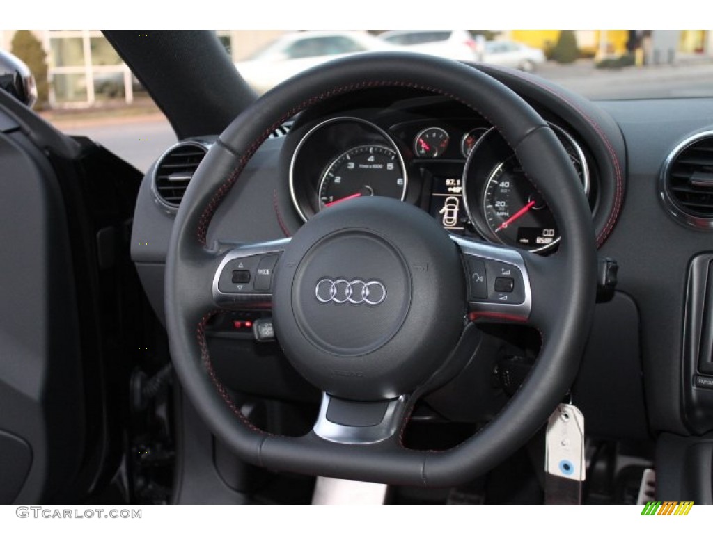 2009 Audi TT 2.0T quattro Coupe Steering Wheel Photos