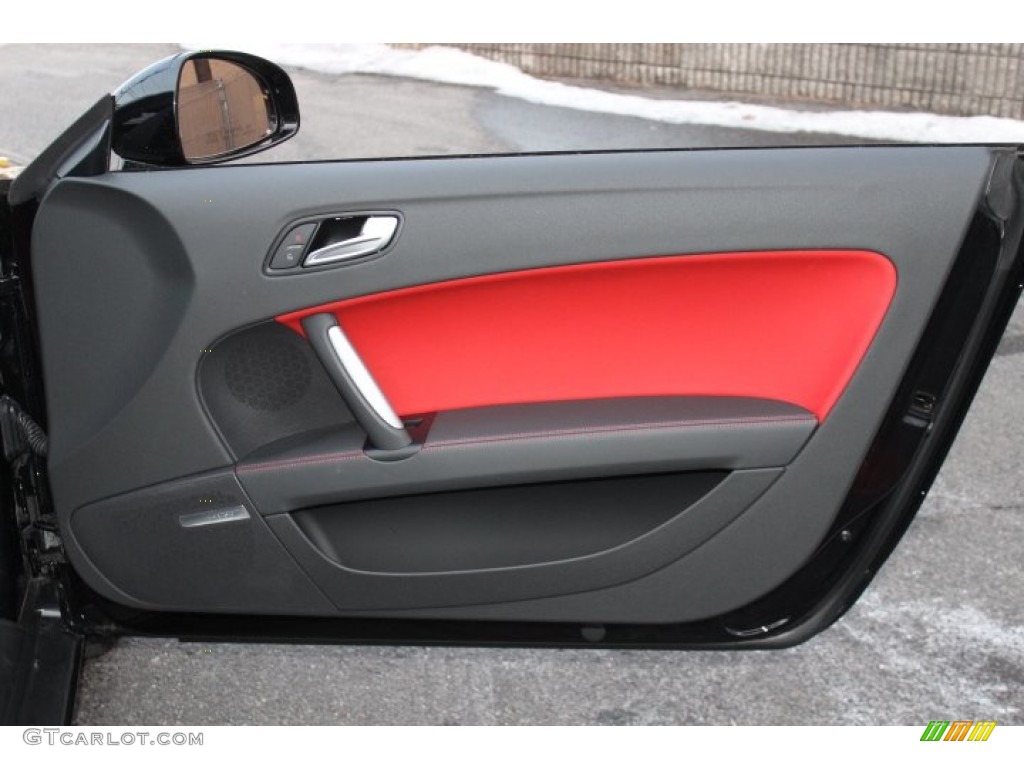 2009 Audi TT 2.0T quattro Coupe Magma Red Door Panel Photo #75643140