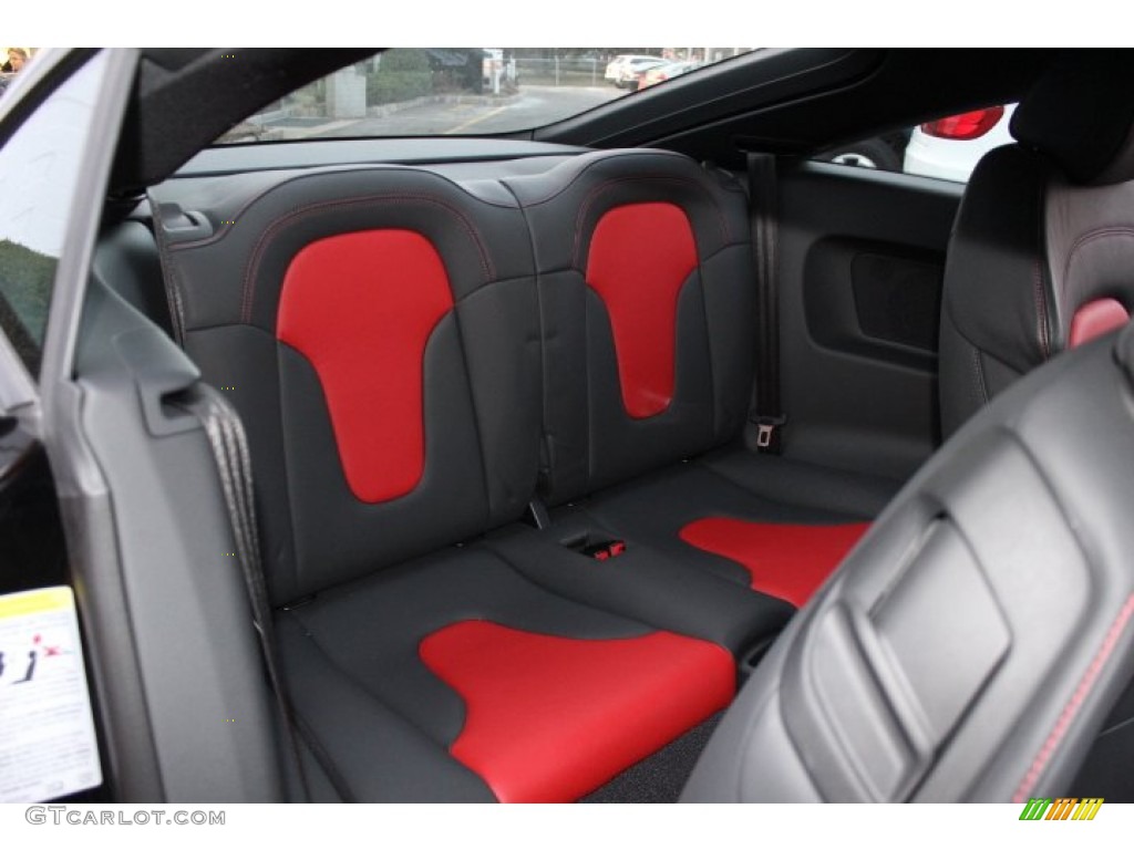 2009 Audi TT 2.0T quattro Coupe Rear Seat Photos