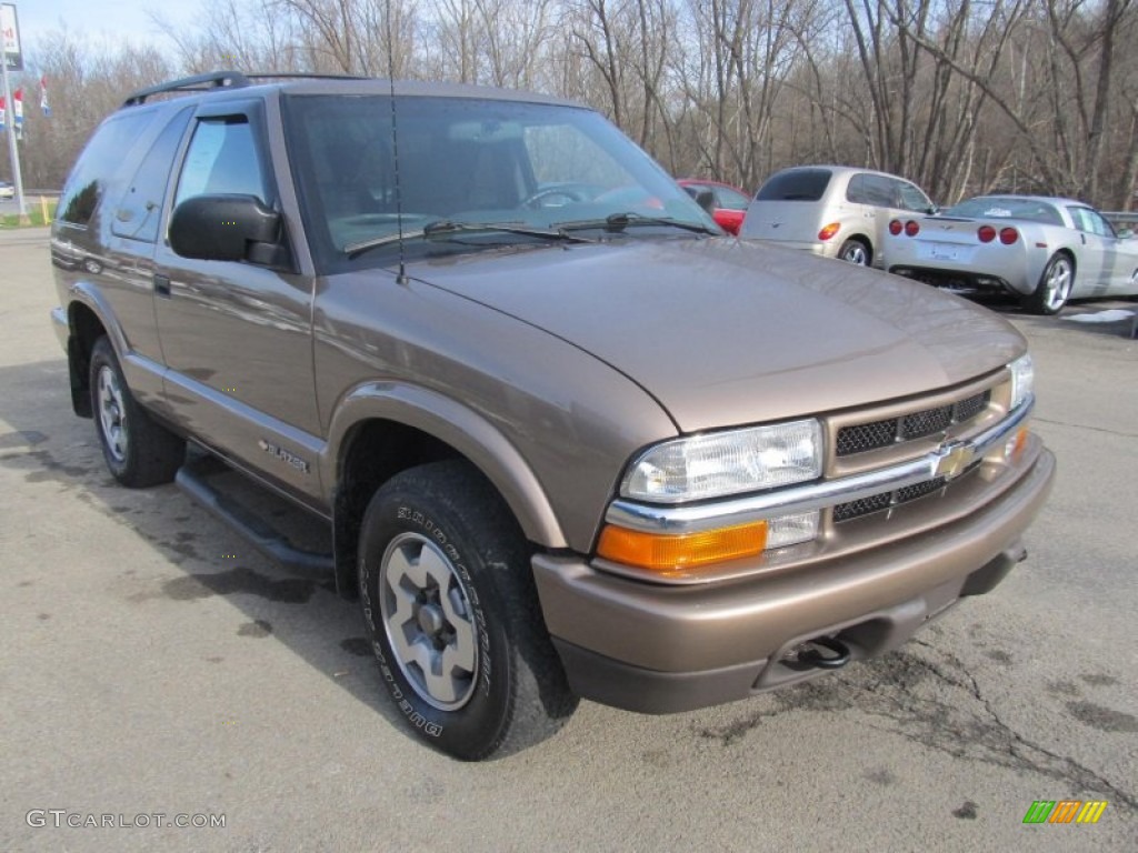 Sandalwood Metallic 2004 Chevrolet Blazer LS 4x4 Exterior Photo #75643411