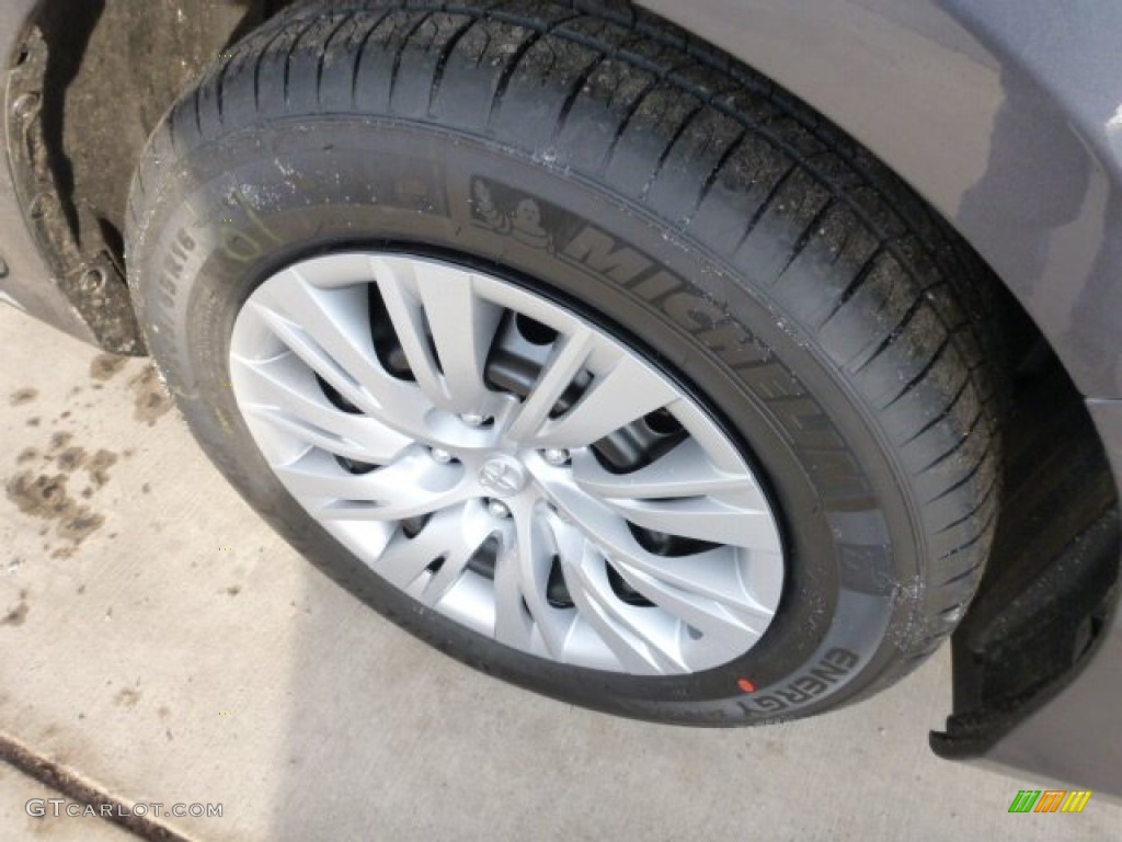 2013 Camry LE - Magnetic Gray Metallic / Ash photo #8