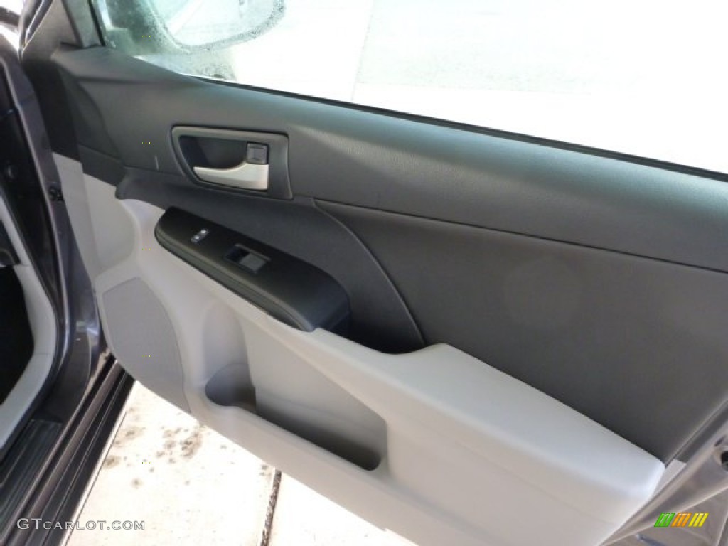 2013 Camry LE - Magnetic Gray Metallic / Ash photo #11
