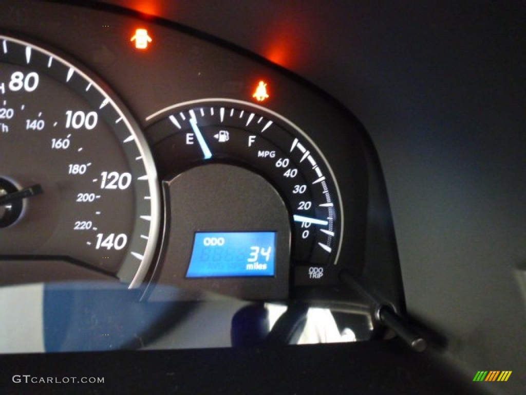 2013 Camry LE - Magnetic Gray Metallic / Ash photo #19