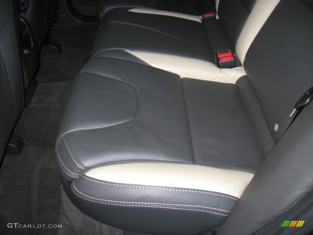 2011 Volvo XC60 T6 AWD R-Design Rear Seat Photos
