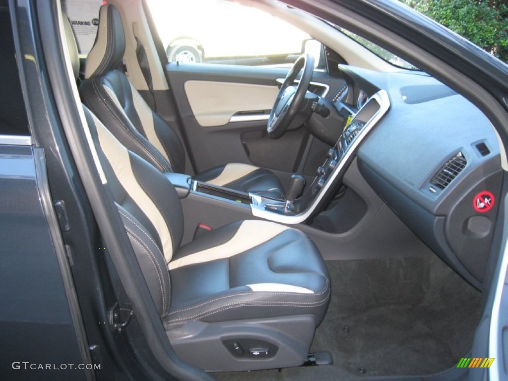 2011 Volvo XC60 T6 AWD R-Design interior Photos