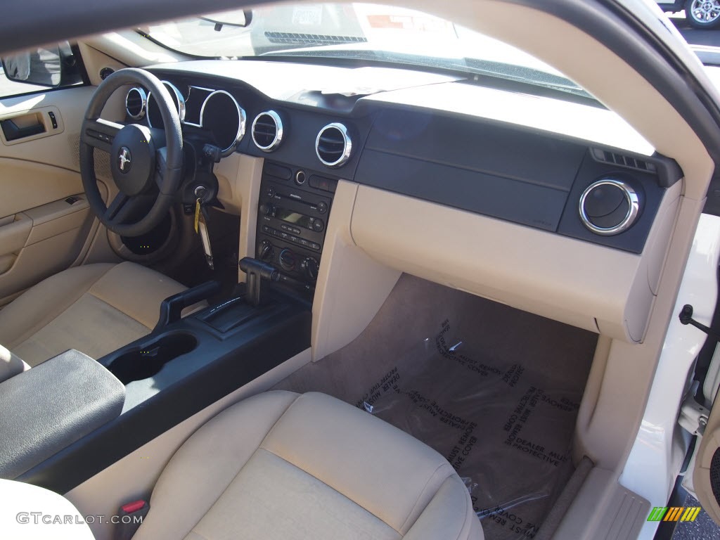 2005 Mustang V6 Deluxe Coupe - Performance White / Medium Parchment photo #7