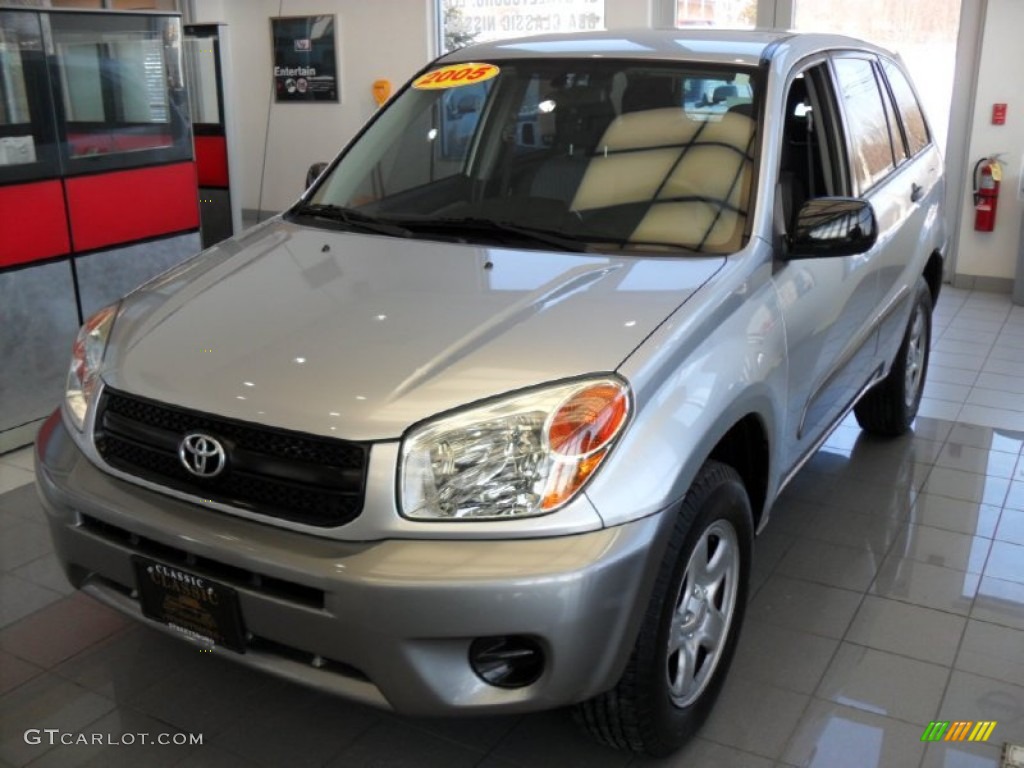 2005 RAV4  - Titanium Metallic / Dark Charcoal photo #1