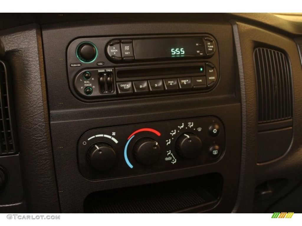 2003 Dodge Ram 1500 SLT Quad Cab Controls Photo #75653409