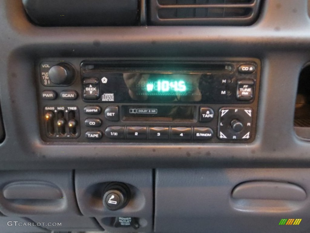 1999 Dodge Ram 1500 SLT Extended Cab Audio System Photo #75654277