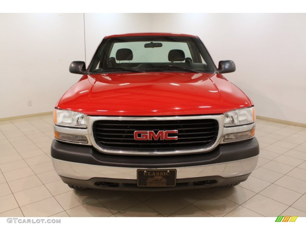 2000 Sierra 2500 SL Regular Cab - Fire Red / Graphite photo #2