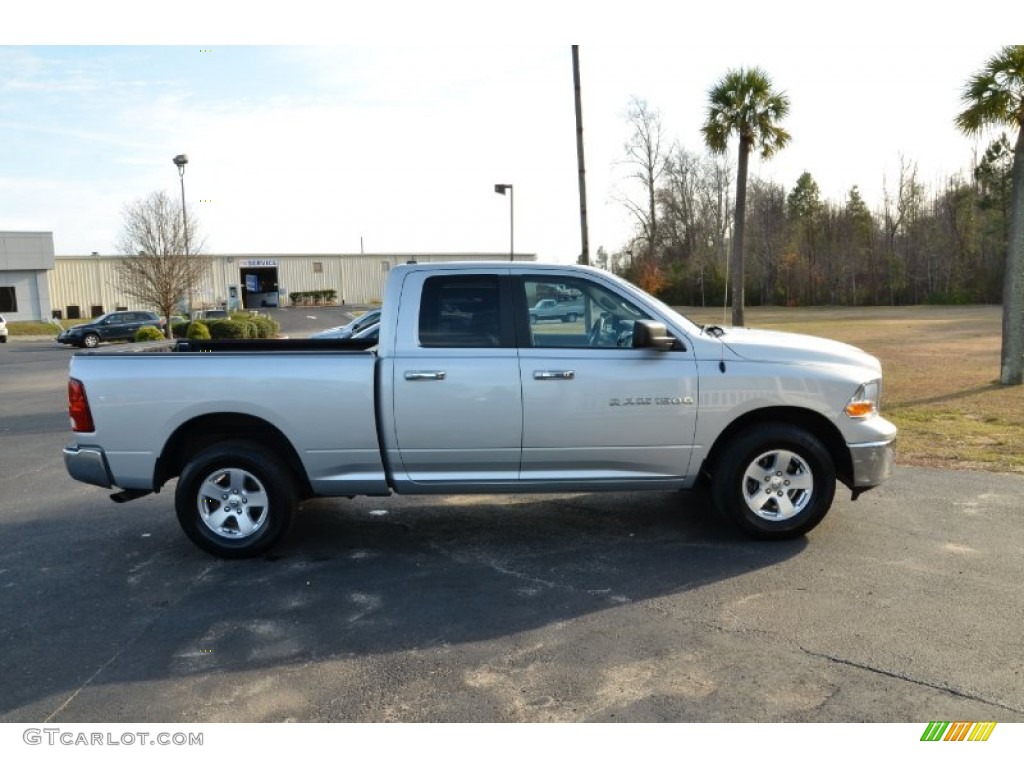 2012 Ram 1500 SLT Quad Cab 4x4 - Bright Silver Metallic / Dark Slate Gray/Medium Graystone photo #4