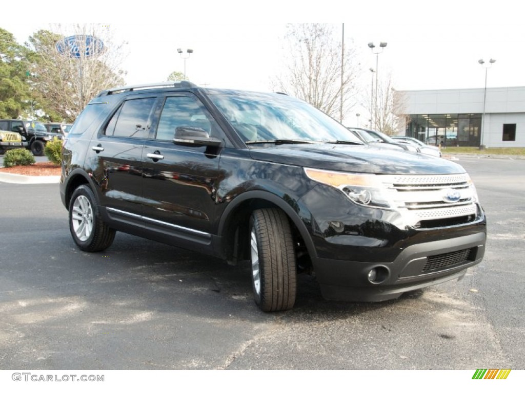 2011 Explorer XLT - Ebony Black / Medium Light Stone photo #3