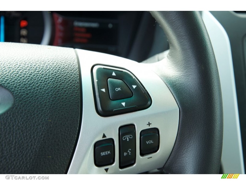 2011 Ford Explorer XLT Controls Photo #75658941