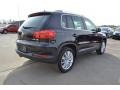 Deep Black Metallic - Tiguan SE Photo No. 2