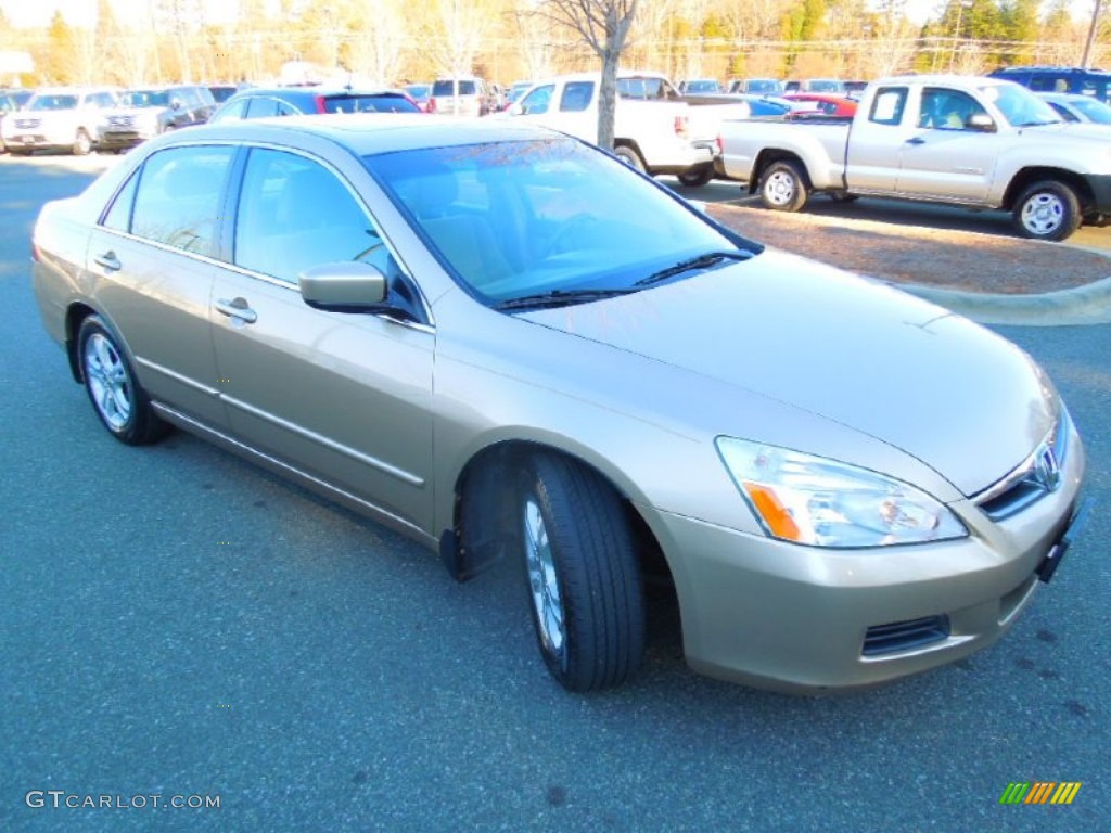 2006 Accord EX Sedan - Desert Mist Metallic / Ivory photo #2