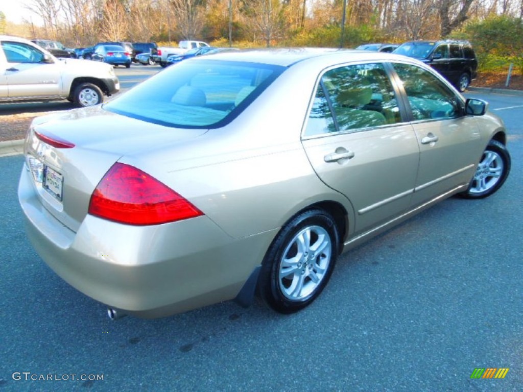 2006 Accord EX Sedan - Desert Mist Metallic / Ivory photo #4