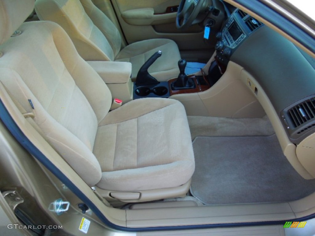 2006 Accord EX Sedan - Desert Mist Metallic / Ivory photo #21
