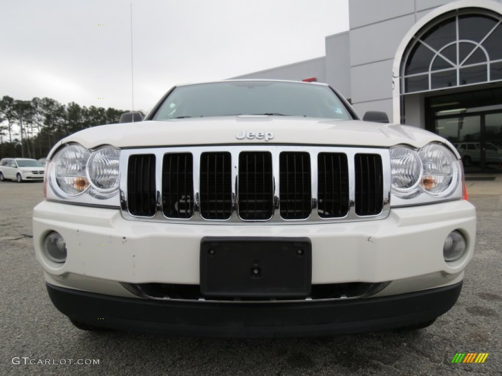 2006 Grand Cherokee Limited - Stone White / Khaki photo #2