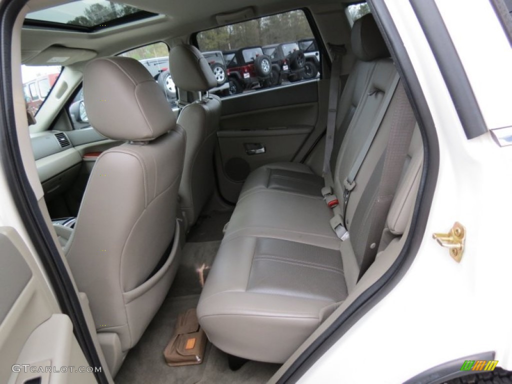 2006 Grand Cherokee Limited - Stone White / Khaki photo #13