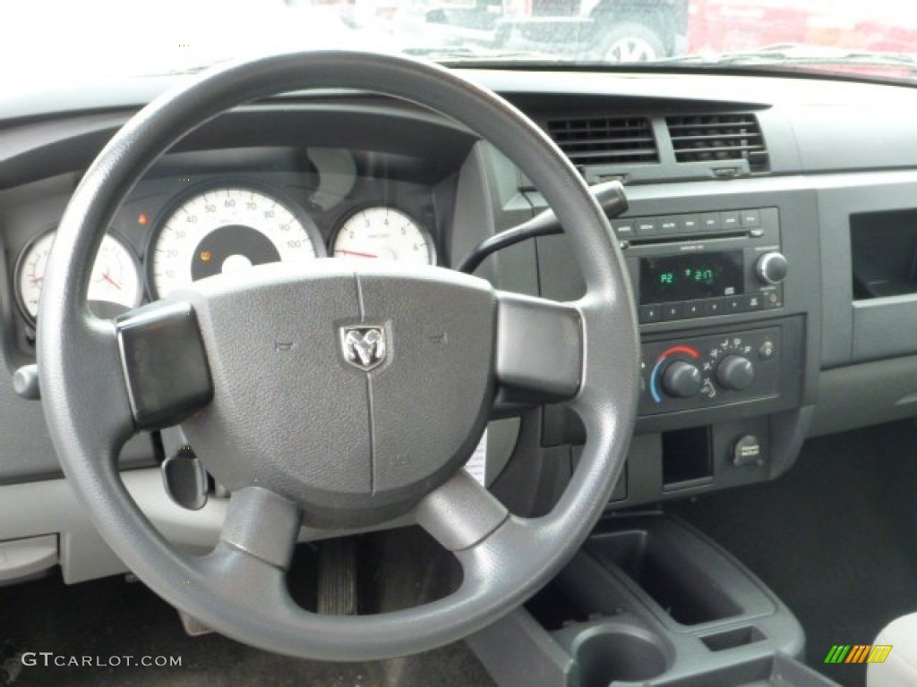 2009 Dodge Dakota ST Crew Cab 4x4 Dashboard Photos