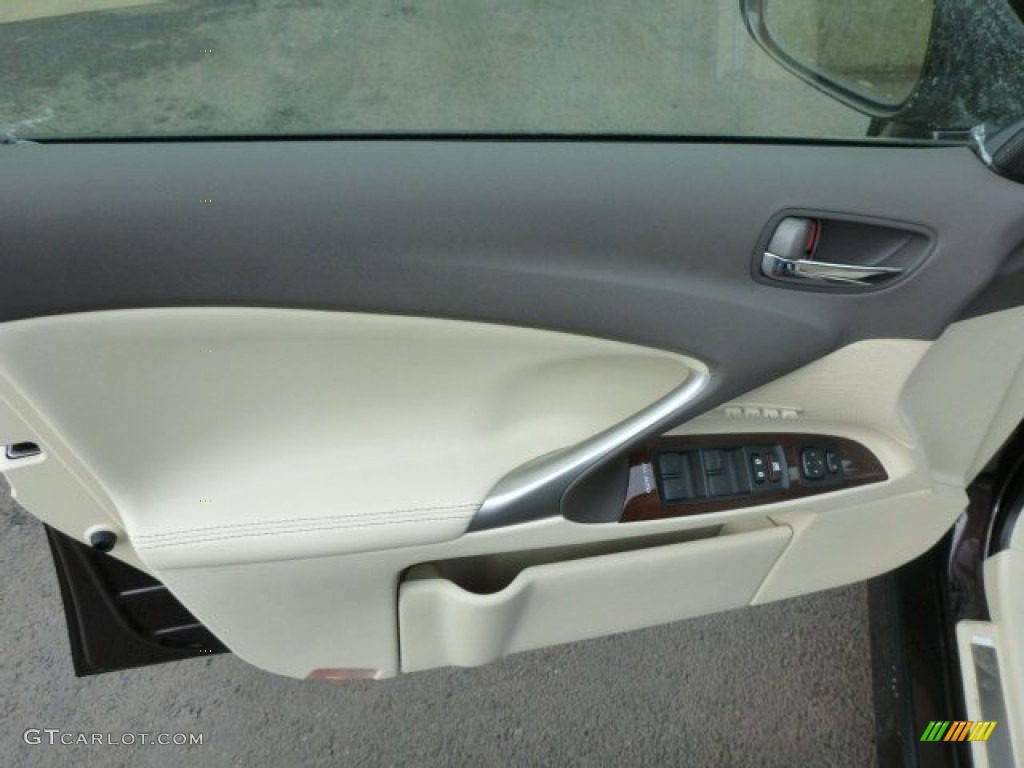 2013 Lexus IS 250 AWD Door Panel Photos