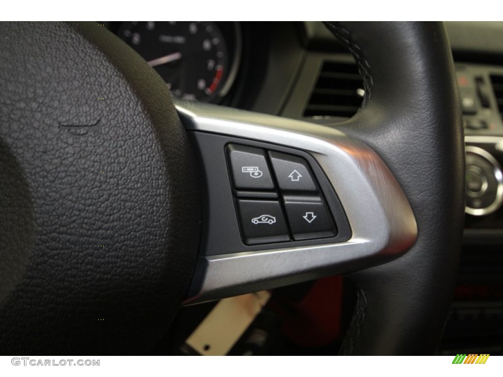 2010 BMW Z4 sDrive30i Roadster Controls Photo #75670626