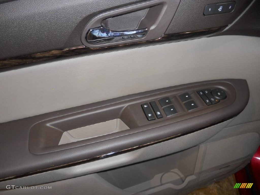 2013 GMC Acadia Denali Cocoa Dune Door Panel Photo #75671907