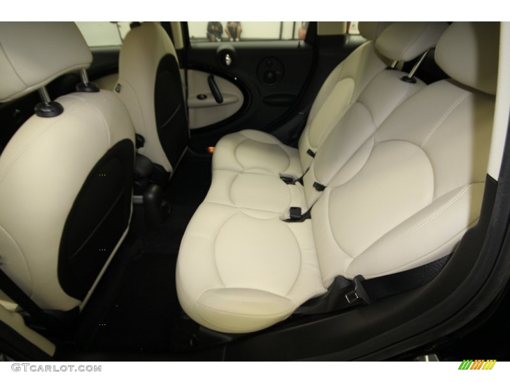 2013 Mini Cooper S Countryman Rear Seat Photo #75671994
