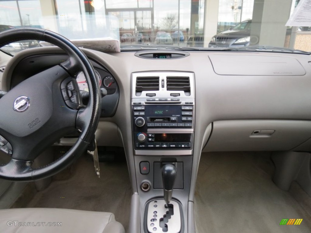 2003 Maxima SE - Gray Lustre / Frost photo #11