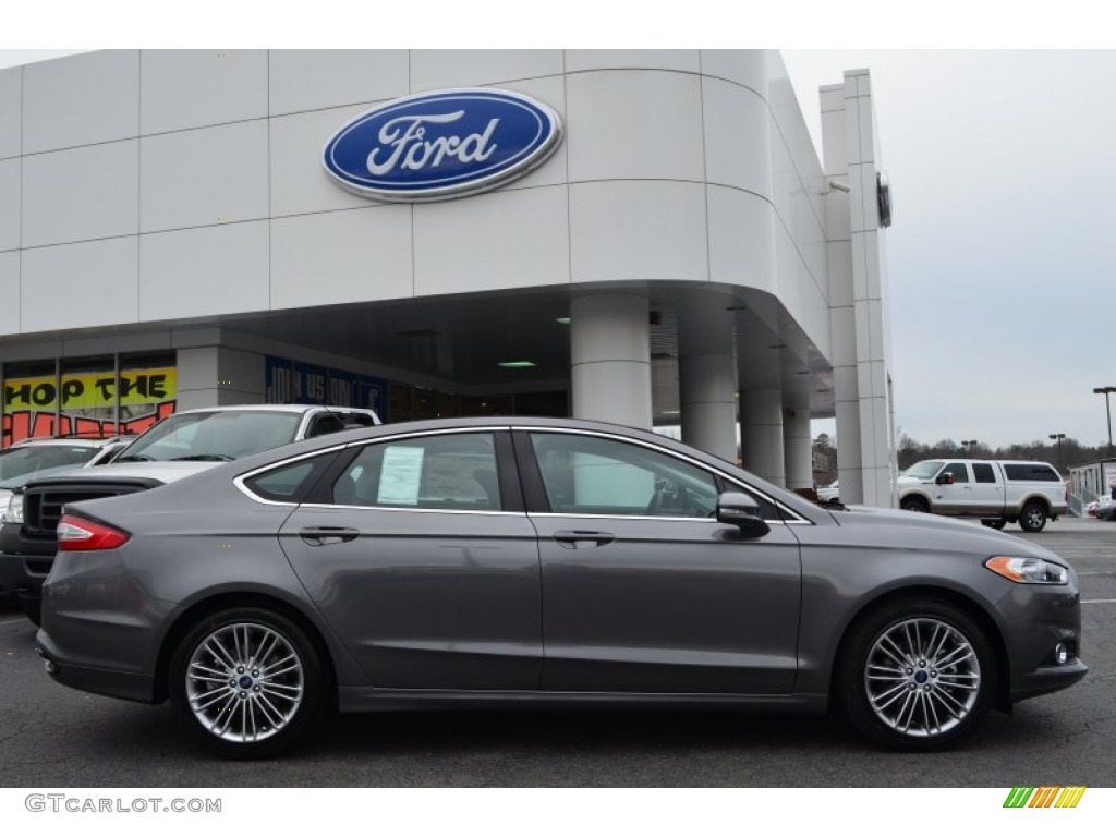 2013 Fusion SE 2.0 EcoBoost - Sterling Gray Metallic / Charcoal Black photo #2