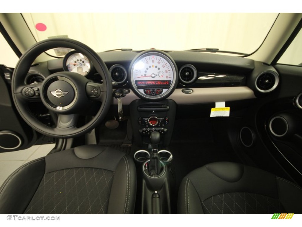 2013 Mini Cooper Hardtop Baker Street Package Rooftop Gray Cross Check Dashboard Photo #75675735