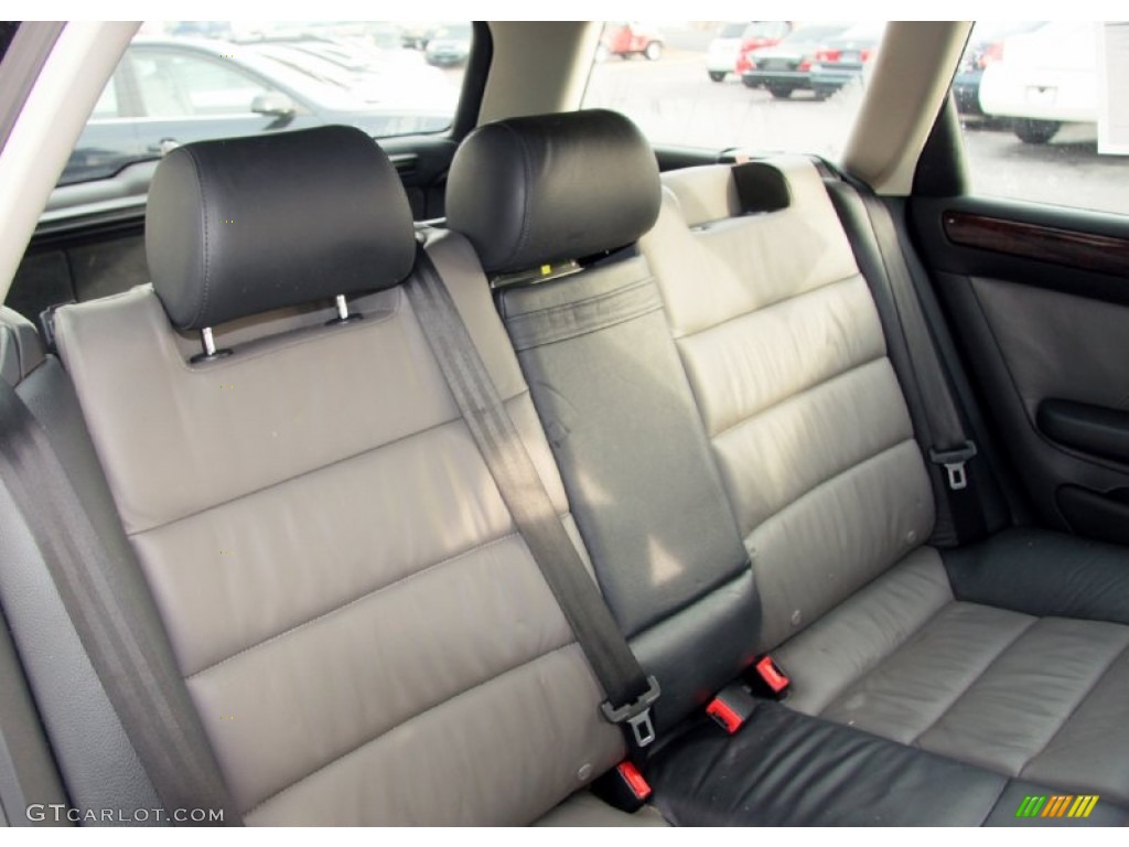 2005 Audi Allroad 4.2 quattro Interior Color Photos