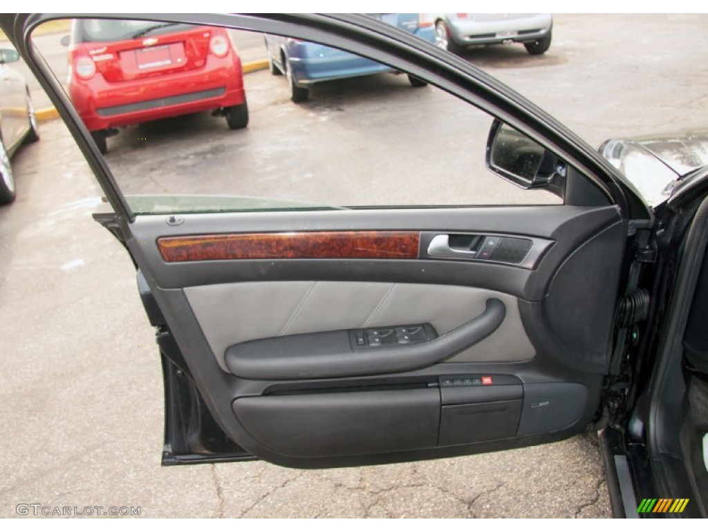2005 Audi Allroad 4.2 quattro Platinum/Sabre Black Door Panel Photo #75676181