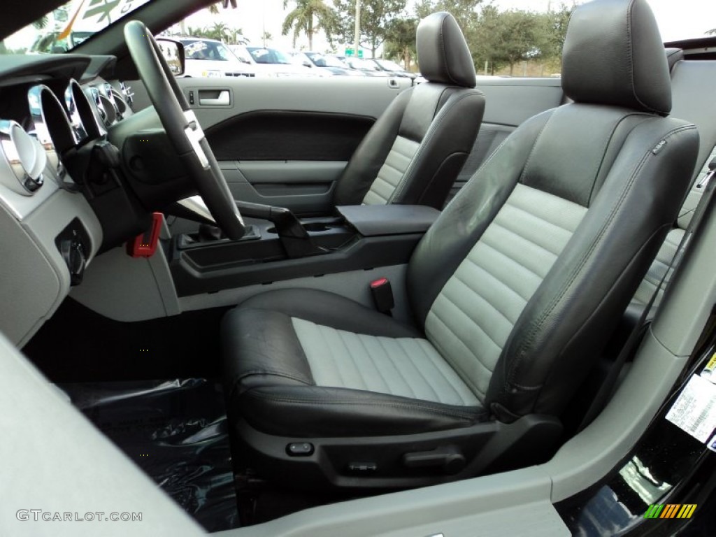 2009 Ford Mustang GT/CS California Special Convertible Front Seat Photos