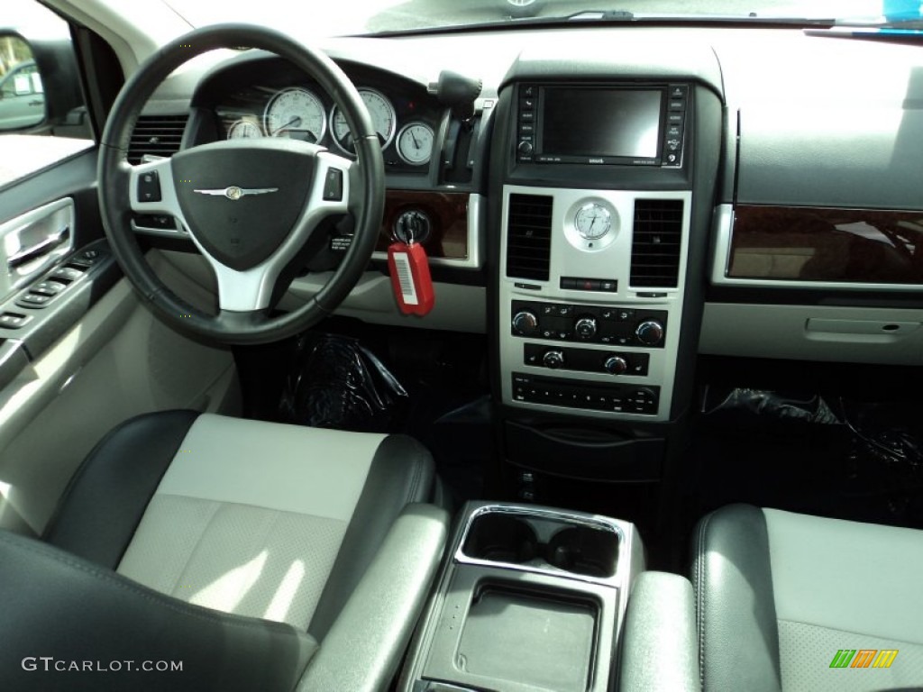 2010 Chrysler Town & Country Touring Dark Slate Gray/Light Shale Dashboard Photo #75678504
