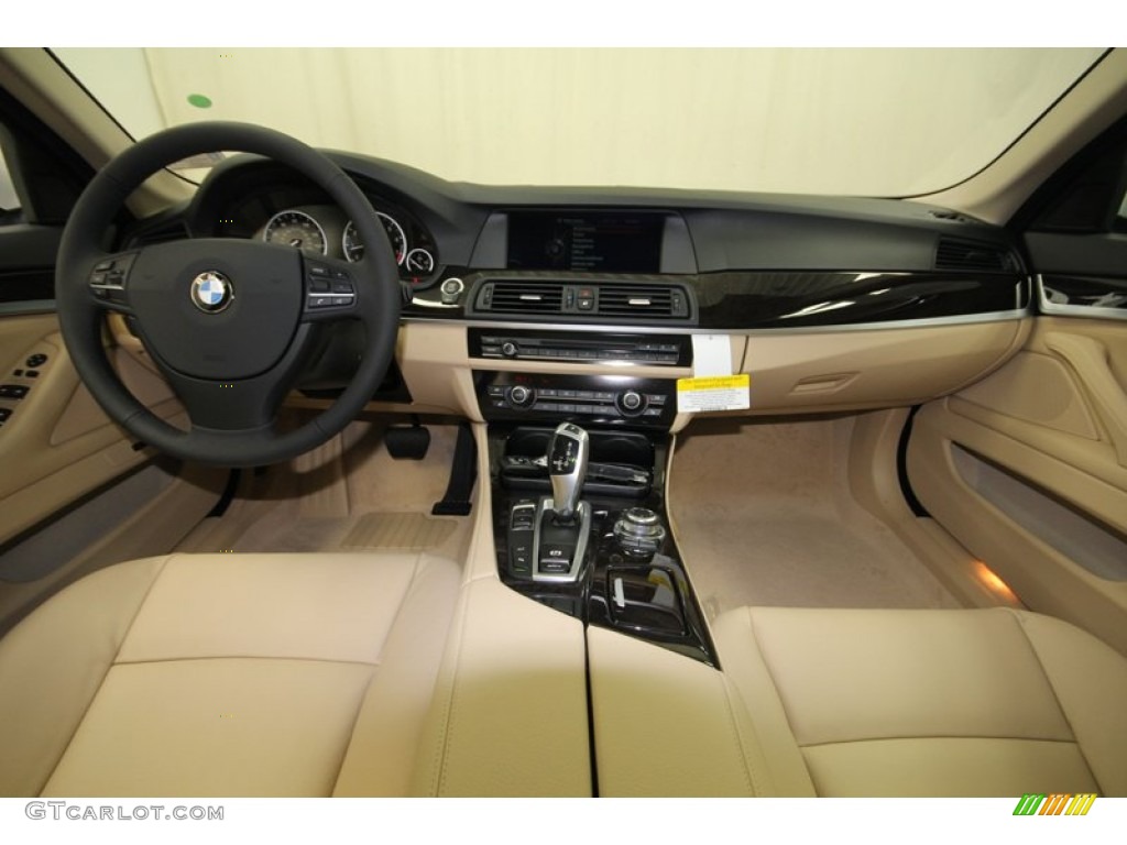 2013 5 Series 528i Sedan - Alpine White / Venetian Beige photo #4