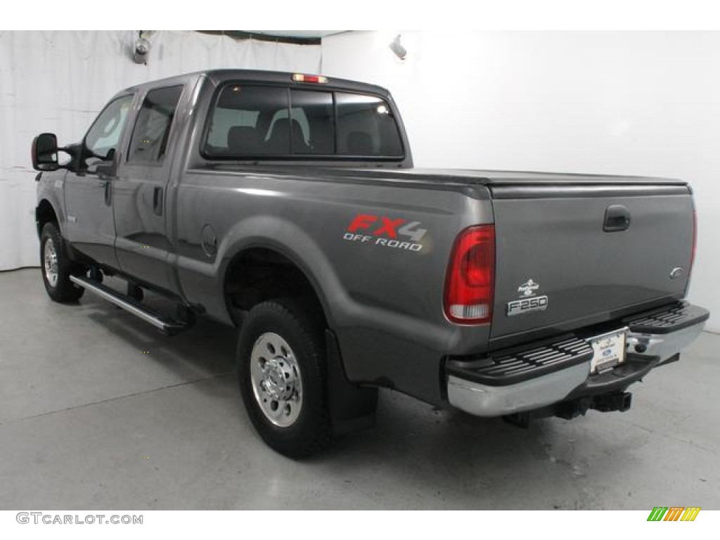 2006 F250 Super Duty FX4 Crew Cab 4x4 - Dark Shadow Gray Metallic / Medium Flint photo #10