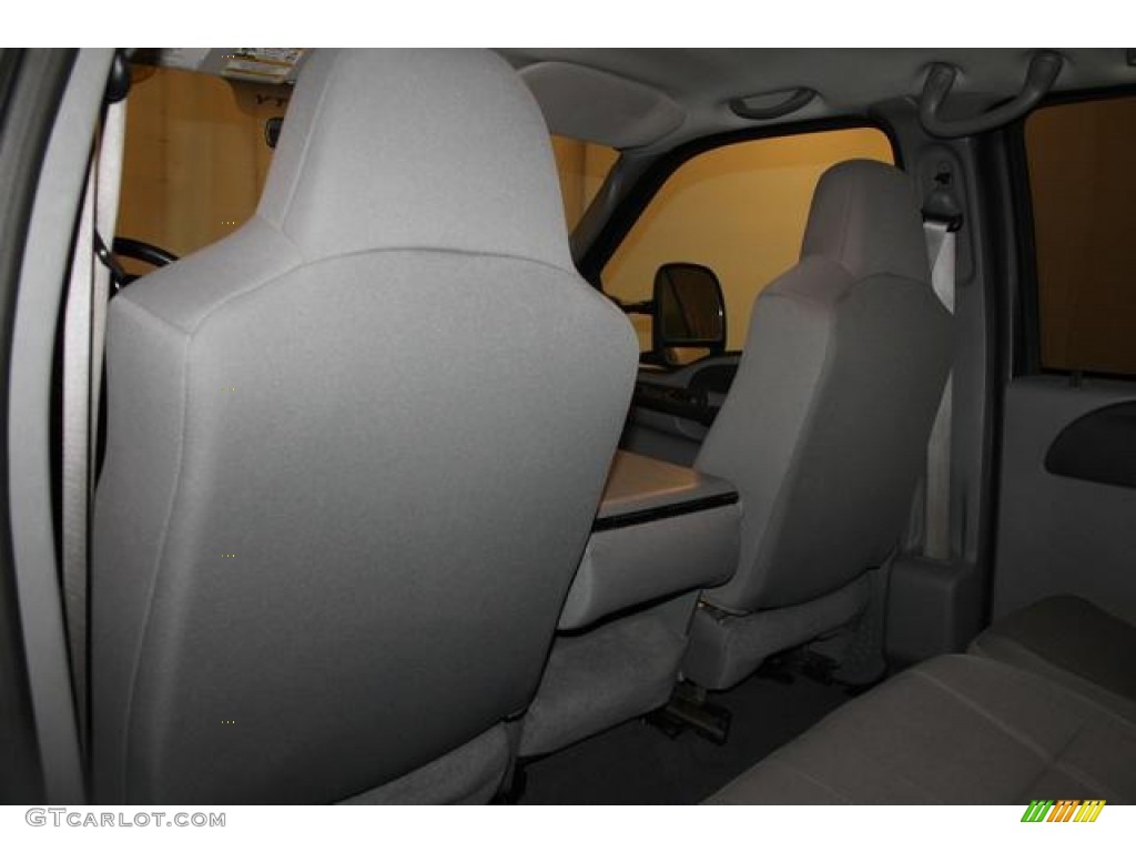 2006 F250 Super Duty FX4 Crew Cab 4x4 - Dark Shadow Gray Metallic / Medium Flint photo #24