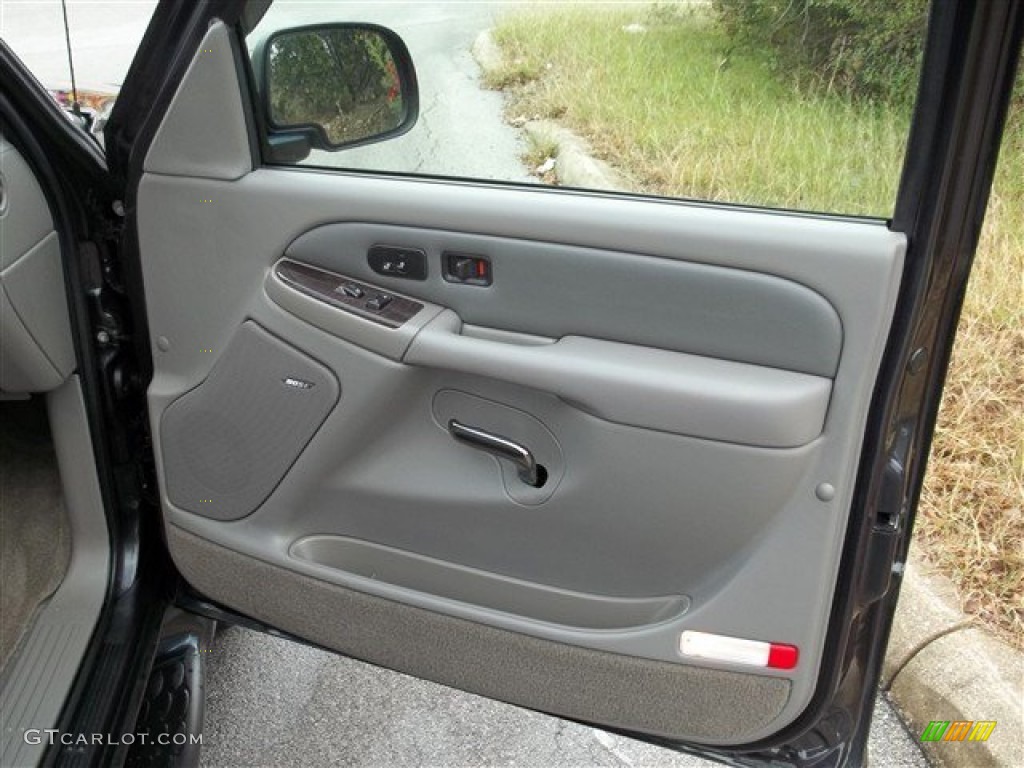 2004 Yukon Denali AWD - Onyx Black / Stone Gray photo #23