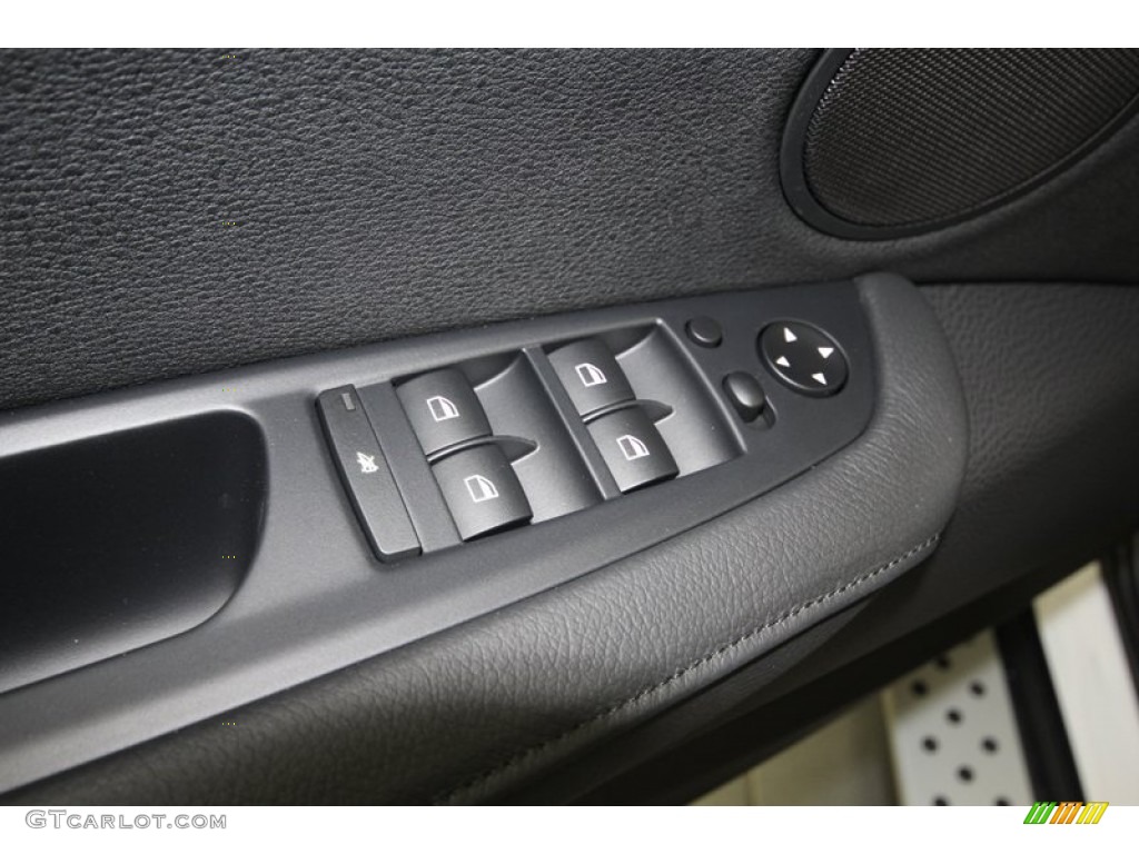 2013 BMW X5 xDrive 35d Controls Photo #75684196