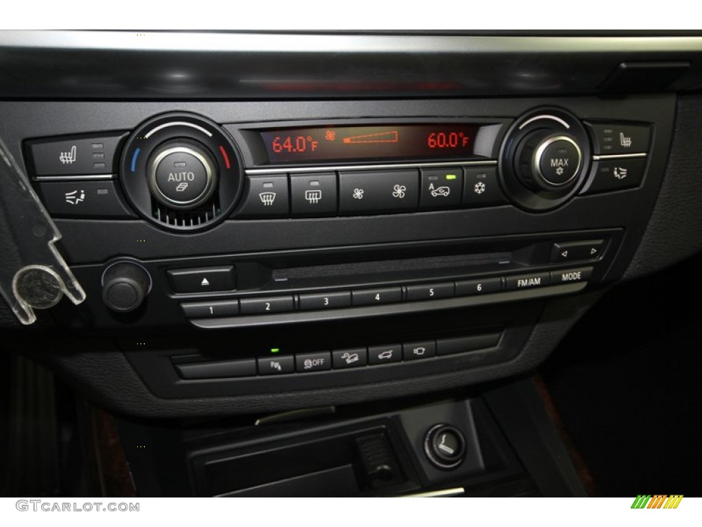 2013 BMW X5 xDrive 35d Controls Photo #75684287