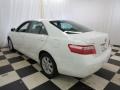 Super White - Camry LE Photo No. 28