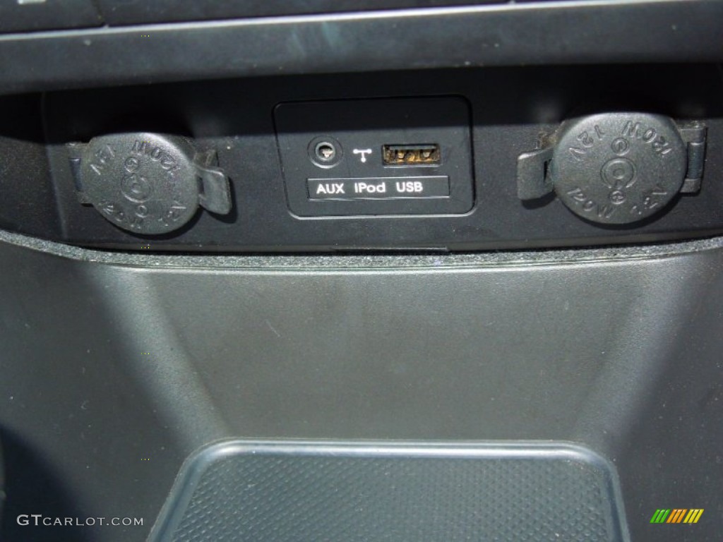 2012 Sorento SX V6 AWD - Snow White Pearl / Black photo #15