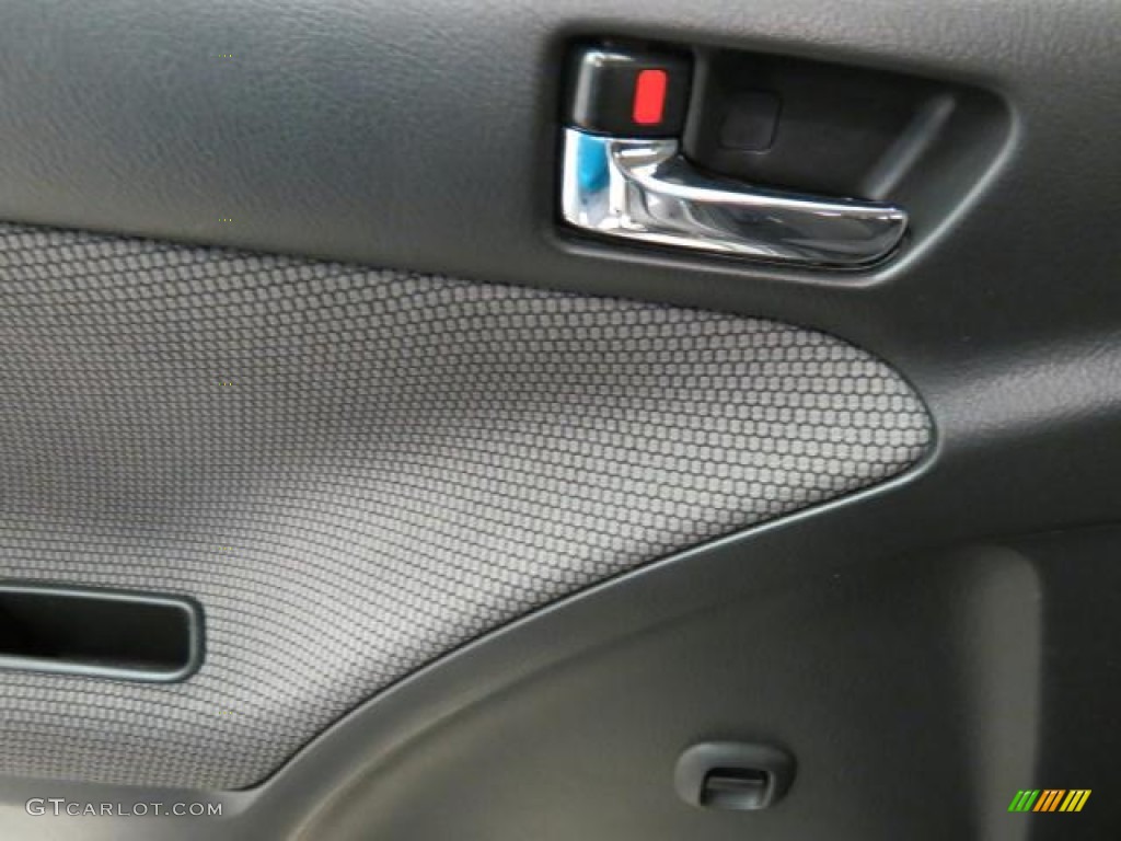 2007 Matrix XR - Phantom Gray Pearl / Stone photo #7